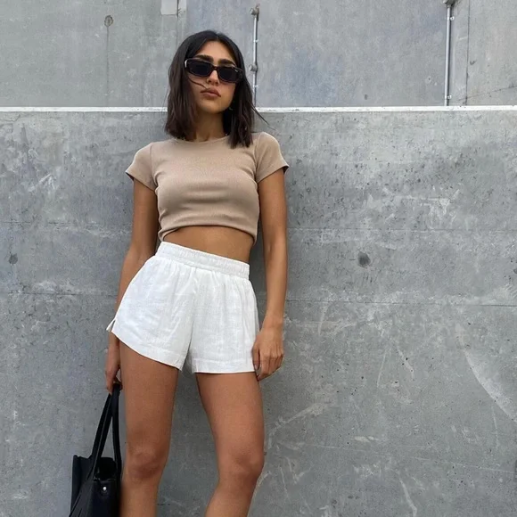 princess polly beach house shorts - Picture 4 of 4